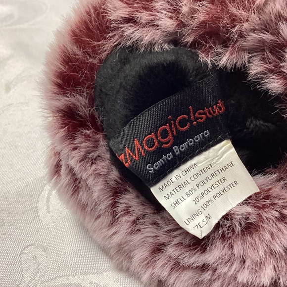 RED GLOVES UNIQUE FUR TOO MEDIUM. MUST SEE ❣️ - Picture 6 of 10